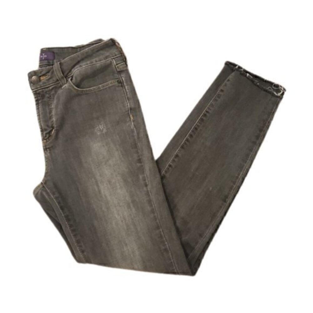 [NYDJ] Gray Distressed Cut Off Jeans - Size 2